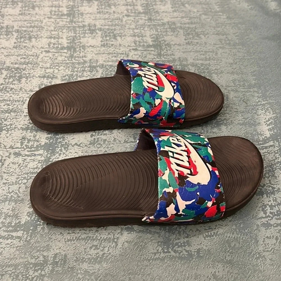 Multi colored Youth Nike Slides - Picture 6 of 8